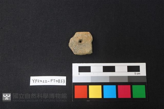 帶穿陶片藏品圖，第1張