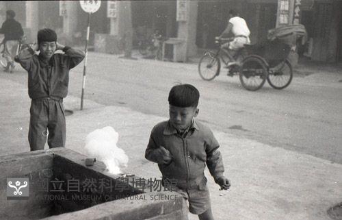 1950至2006年臺灣常民生活藏品圖，第1張