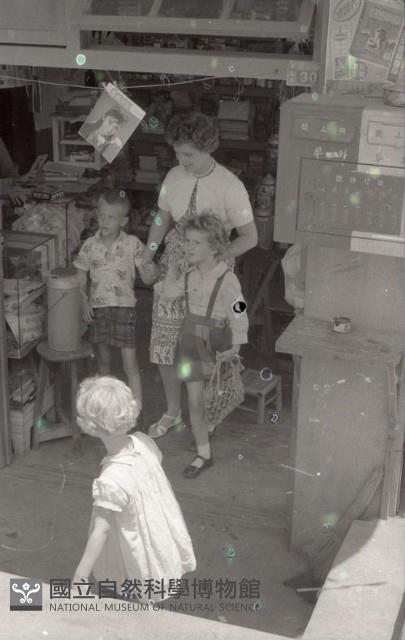 1950至2006年臺灣常民生活藏品圖，第1張