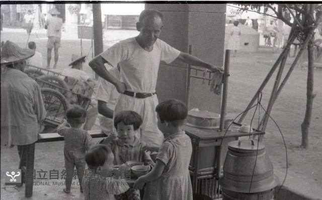 1950至2006年臺灣常民生活藏品圖，第1張
