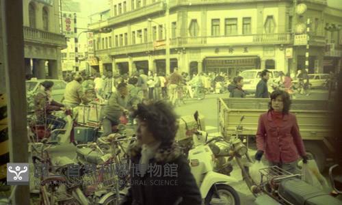 1950至2006年臺灣常民生活藏品圖，第1張