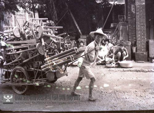 1950至2006年臺灣常民生活藏品圖，第1張