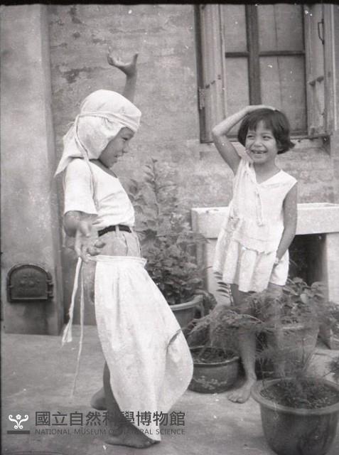 1950至2006年台灣常民生活藏品圖，第1張