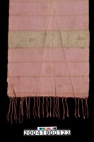 女子肩巾藏品圖，第2張