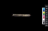 石環製作材料－中央帶啄孔打製圓板殘件藏品圖，第4張