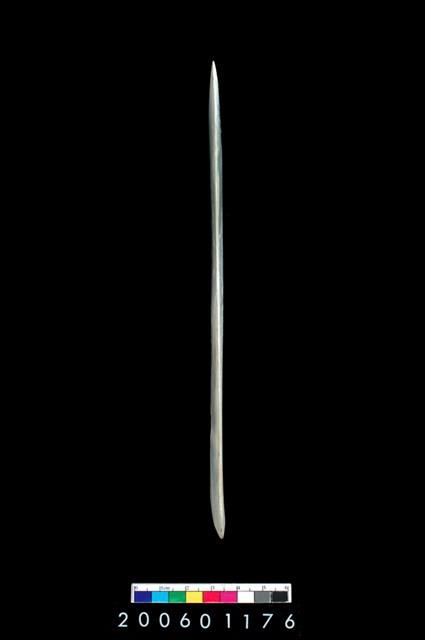 卑南文化玉矛藏品圖，第3張