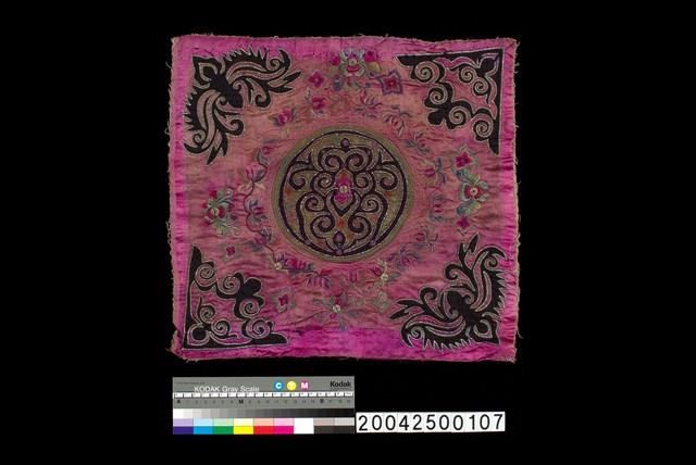 背兒帶繡片藏品圖，第1張