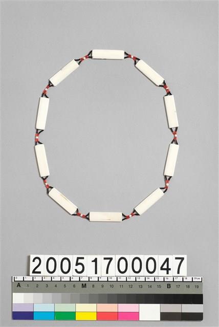 女子頭飾藏品圖，第1張