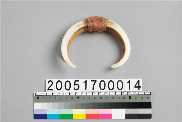 男子臂飾藏品圖，第2張