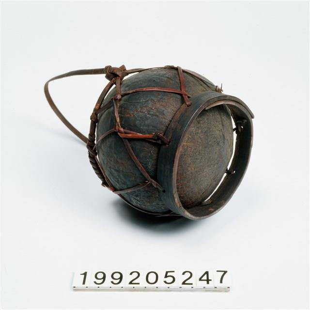 椰殼壺藏品圖，第2張