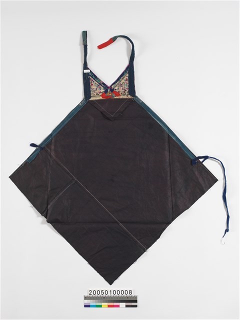 女子胸兜藏品圖，第2張