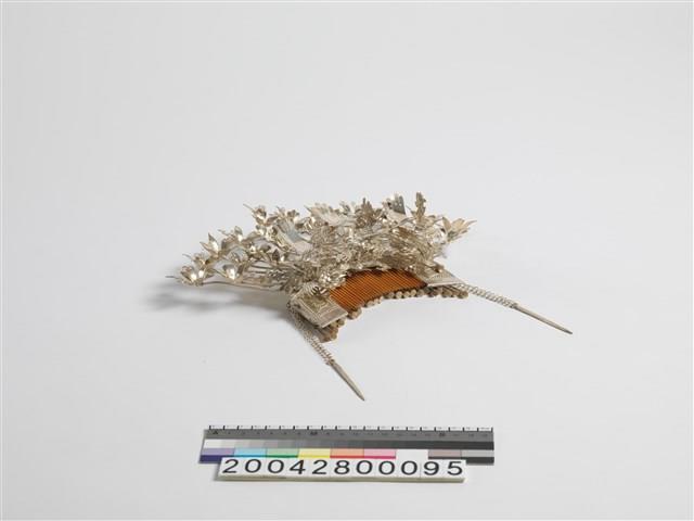 銀製頭飾藏品圖，第6張