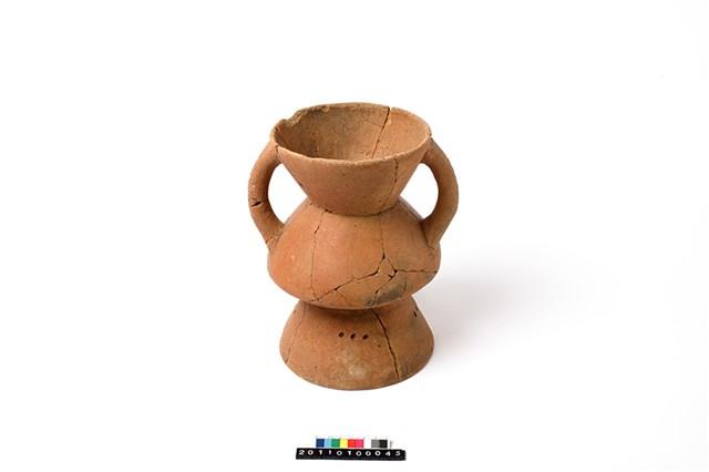 雙豎把圈足罐藏品圖，第1張
