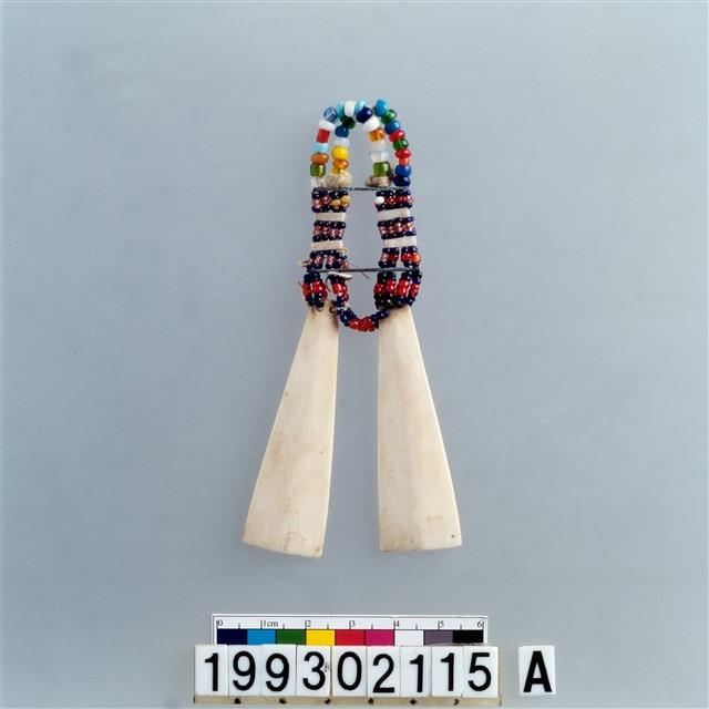 女子耳飾藏品圖，第1張