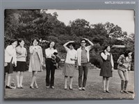 相關藏品主要名稱：琦君與學生合照1-6的藏品圖示