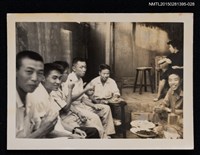 相關藏品主要名稱：琦君與學生合照1-28的藏品圖示