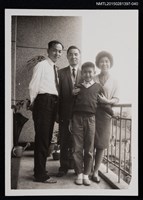 相關藏品主要名稱：琦君一家人與友人合照1-40的藏品圖示