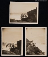 相關藏品主要名稱：李唐基與友人合照1-1（李唐基與友人於海邊合照）的藏品圖示
