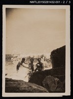 主要名稱：李唐基與友人合照1-1（李唐基與友人於海邊合照）圖檔，第4張，共7張