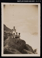 主要名稱：李唐基與友人合照1-1（李唐基與友人於海邊合照）圖檔，第6張，共7張