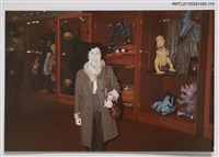 相關藏品主要名稱：琦君個人生活照（巴黎文藝座談會）2-119的藏品圖示
