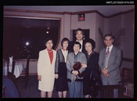 相關藏品主要名稱：琦君夫婦與冰子等人合照2的藏品圖示