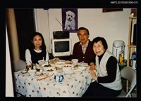 相關藏品主要名稱：琦君夫婦與程明琤、譚煥瑛、張鳳等人合照（琦君夫婦與譚煥瑛合照）11的藏品圖示