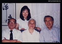 相關藏品主要名稱：琦君夫婦與程明琤、譚煥瑛、張鳳等人合照（李唐基與3位友人合照）14的藏品圖示