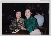 相關藏品主要名稱：琦君與鮑曉暉合照的藏品圖示