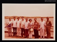 相關藏品主要名稱：琦君與全國文藝界軍中致敬團到外島參訪1的藏品圖示