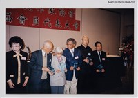 相關藏品主要名稱：琦君出席北美華文作家協會照2的藏品圖示