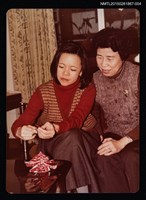 相關藏品主要名稱：琦君與鄧佩瑜合照4的藏品圖示