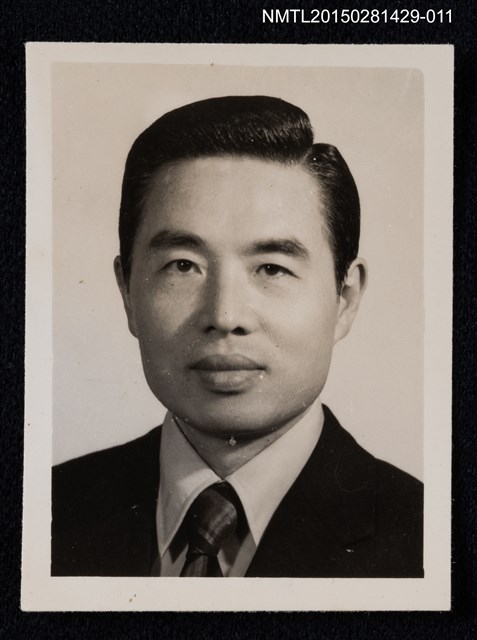 主要名稱：李唐基中壯年時期獨照圖檔，第1張，共1張