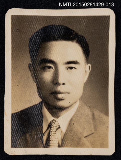 主要名稱：李唐基中壯年時期獨照圖檔，第1張，共1張