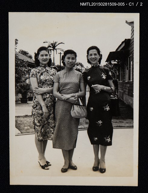 主要名稱：琦君夫婦與林海音夫婦等文友合照（琦君與文友）5圖檔，第2張，共3張