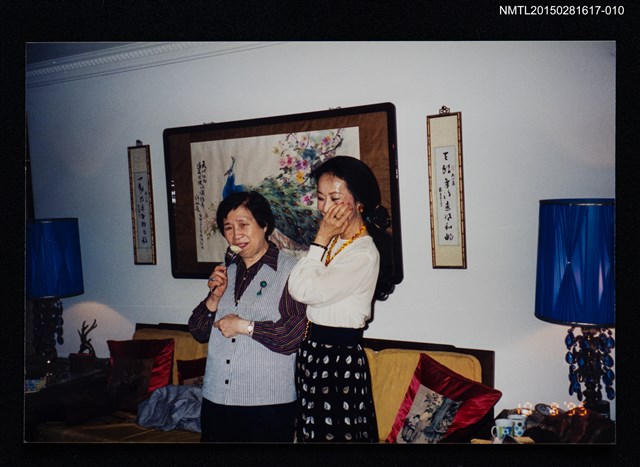 主要名稱：琦君夫婦出席華府美國華人作家協會演講照(琦君與程明琤合照)10圖檔，第1張，共1張