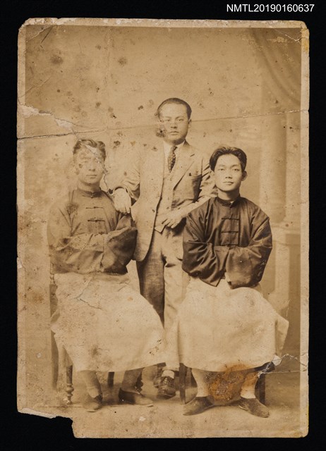 主要名稱：盧丙丁與謝春木及林秋梧合影圖檔，第1張，共1張