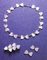 隨意--項鍊、胸針、耳環的圖片