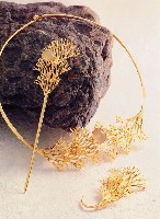 星月--項圈、胸針、髮釵的圖片