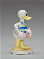 唐老鴨扶著游泳圈藏品圖，第6張