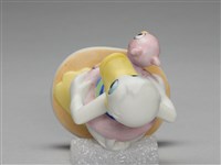 唐老鴨扶著游泳圈藏品圖，第7張