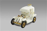 酒瓶系列：白色小古董車藏品圖，第1張