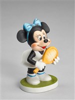 米妮老鼠打網球的圖片