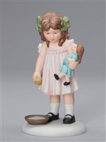 女/抱人形（洗滌）藏品圖，第2張