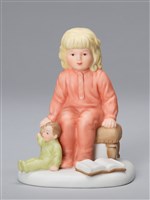 女坐藏品圖，第1張