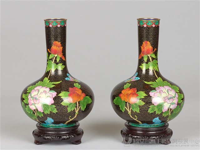 黑底牡丹花瓶藏品圖，第1張