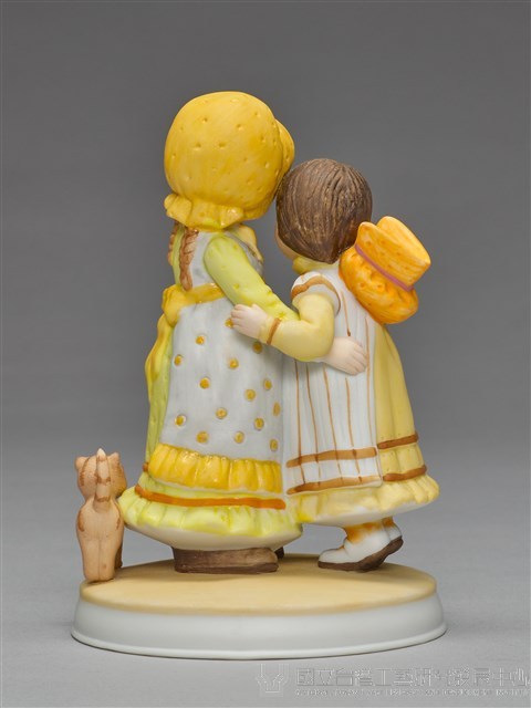 雀斑人形/二女擁抱藏品圖，第5張