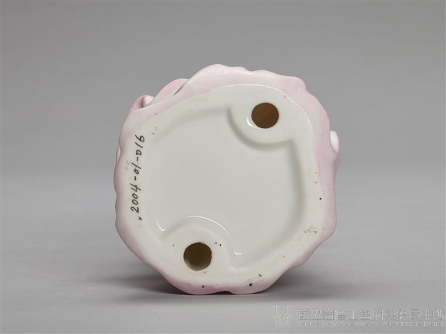 粉紅色露肩長裙禮服仕女藏品圖，第8張