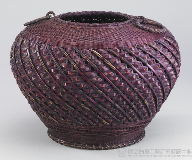 三角錐型花器藏品圖，第1張