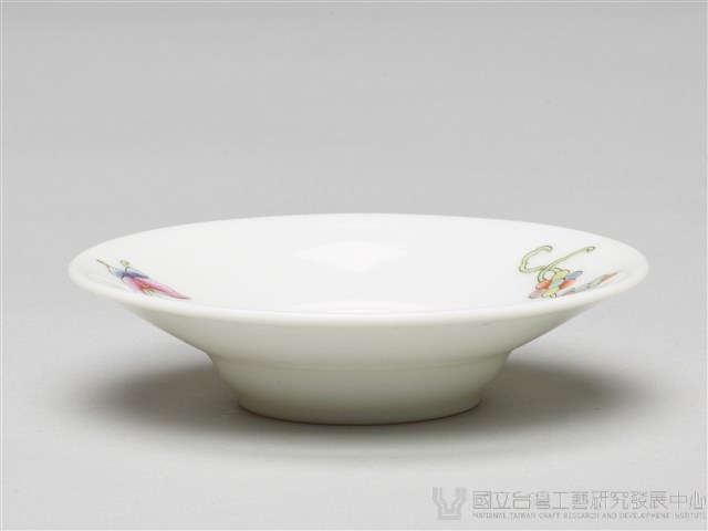 粉彩花蝶紋蛋形壺組-杯托藏品圖，第4張